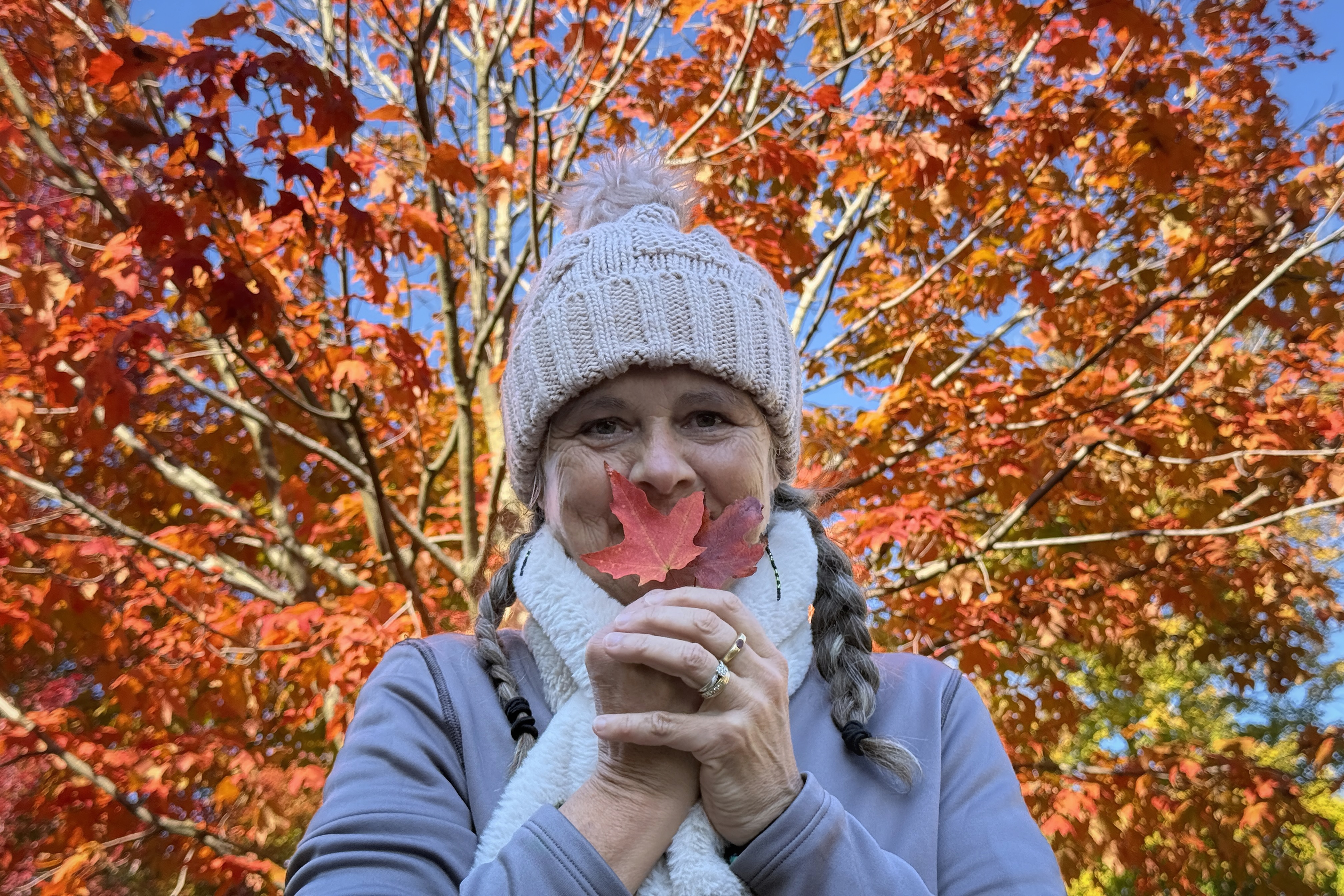 Isabelle dans les couleurs d'automne